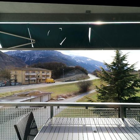 Large Modern Apartment In A Residential Area In Sierre ภายนอก รูปภาพ