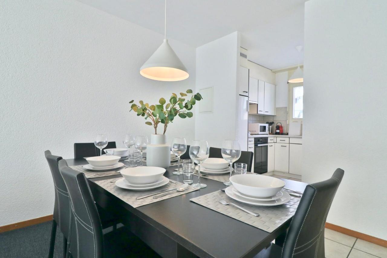 Large Modern Apartment In A Residential Area In Sierre ภายนอก รูปภาพ