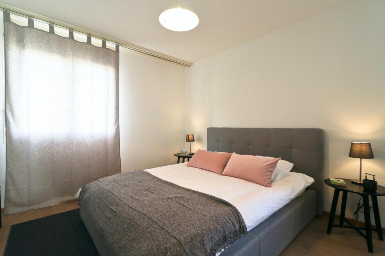 Large Modern Apartment In A Residential Area In Sierre ภายนอก รูปภาพ