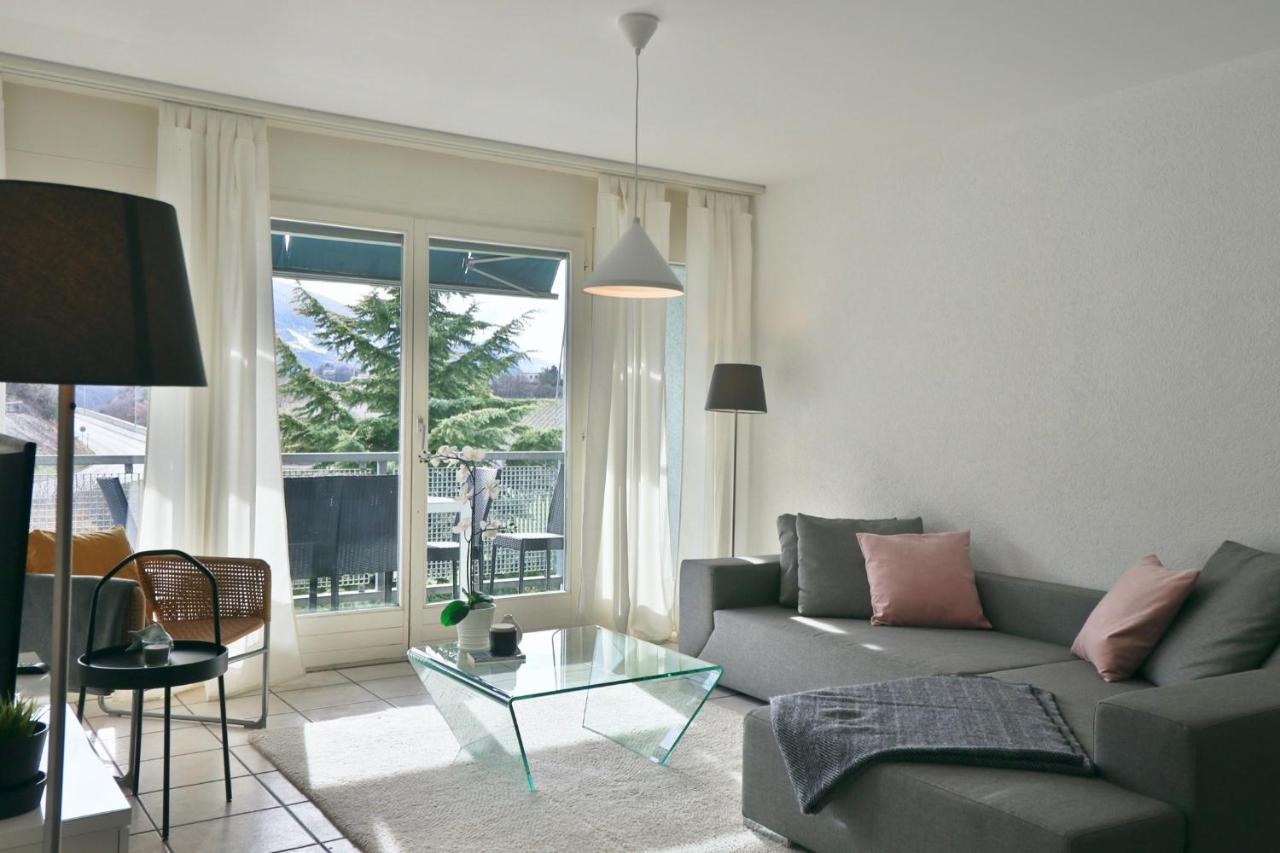 Large Modern Apartment In A Residential Area In Sierre ภายนอก รูปภาพ